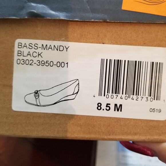 NWOT -G.H. Bass Women's "Mandy" Black Low Wedge Style 0302-3950-001 Size 8.5 - Picture 12 of 12